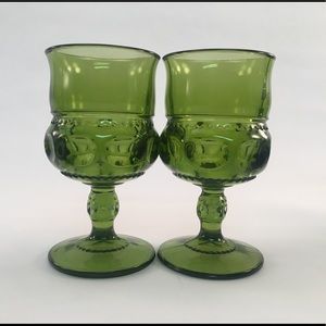 Vintage/retro King’s Crown drinking glasses/goblet